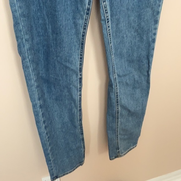 𝅺bdg Girlfriend HR Jeans - Picture 3 of 6